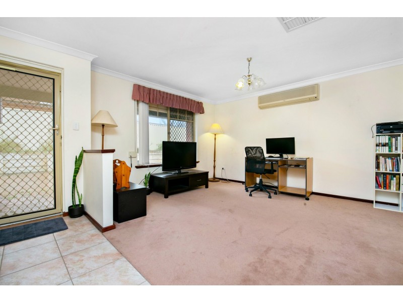 Unit 1/25 Mosaic Street East, Shelley WA 6148