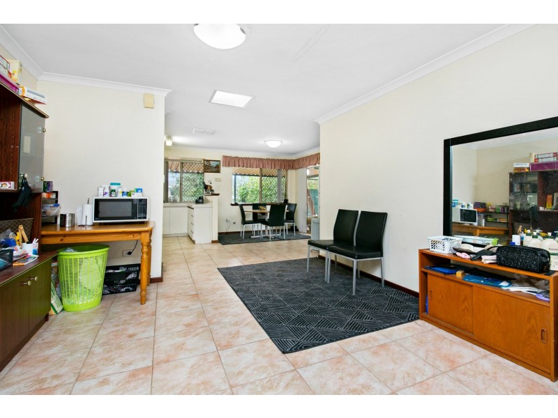 Unit 1/25 Mosaic Street East, Shelley WA 6148
