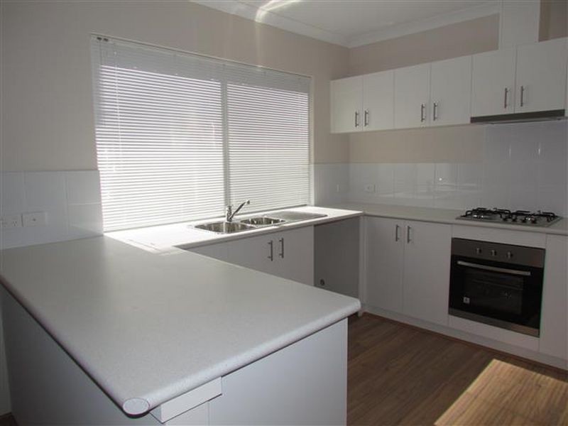 2/7 Gild Street, Cloverdale WA 6105