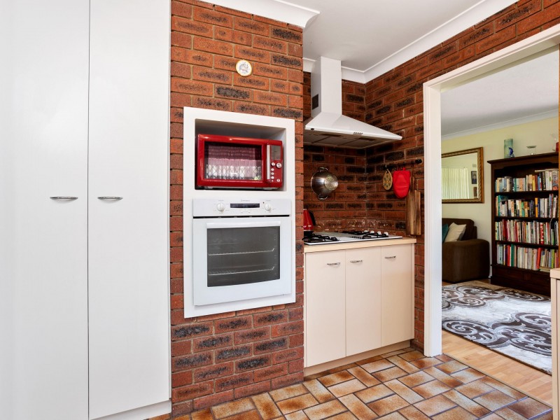 102 Apsley Road, Willetton WA 6155