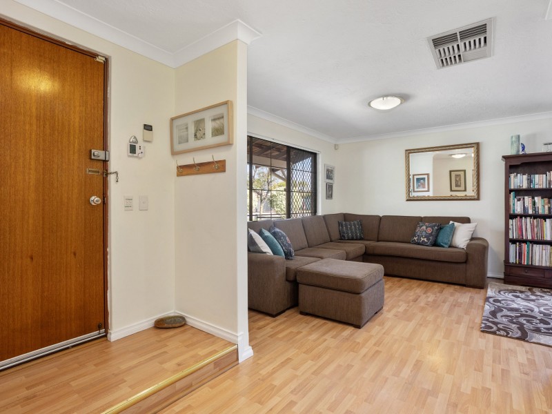 102 Apsley Road, Willetton WA 6155