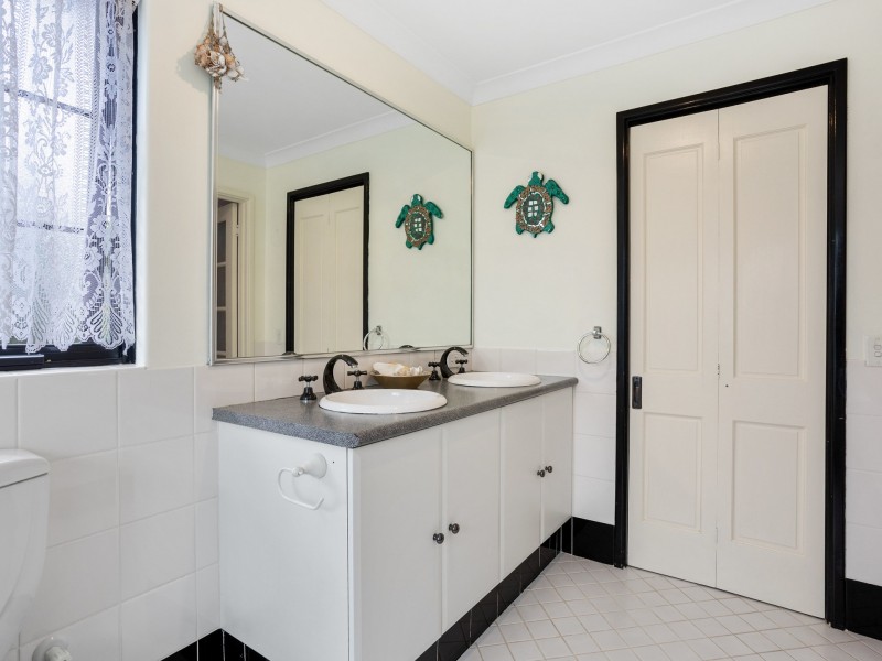 102 Apsley Road, Willetton WA 6155