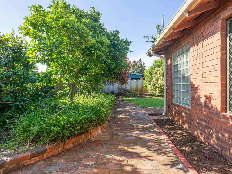 102 Apsley Road, Willetton WA 6155