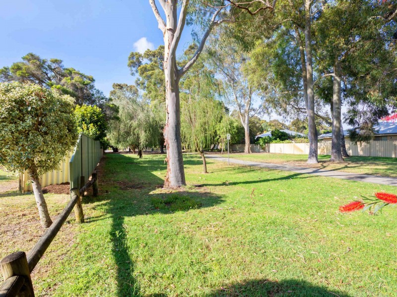 102 Apsley Road, Willetton WA 6155