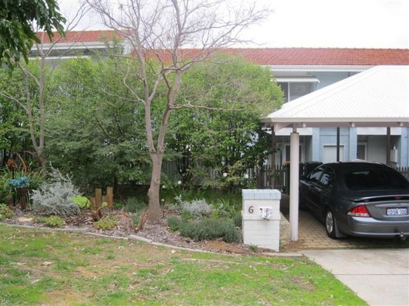 6/19 Woodley Way, Parmelia WA 6167