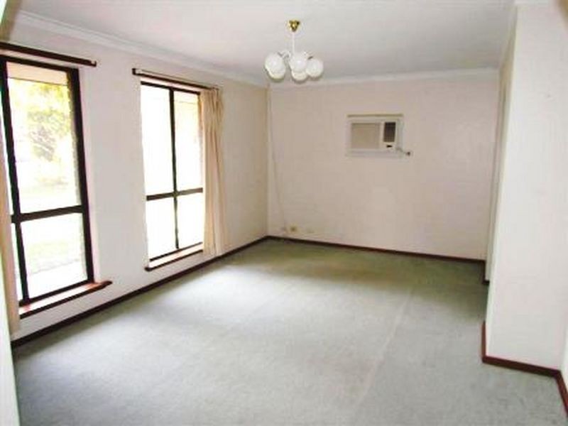 18 Upland Gardens, Willetton WA 6155