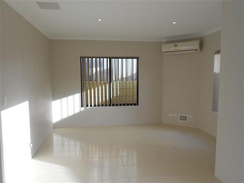 9/35 Hidden Valley Retreat, Clarkson WA 6030