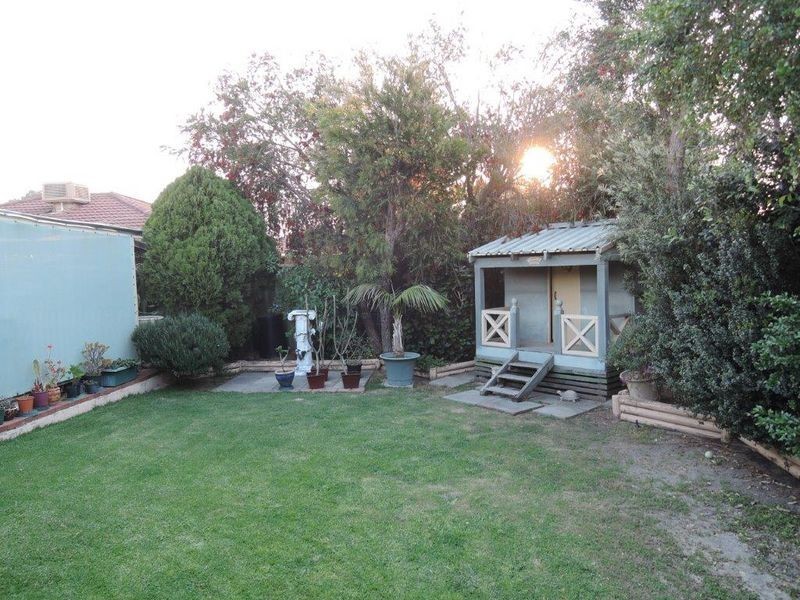 10 Seminole Gardens, Seville Grove WA 6112