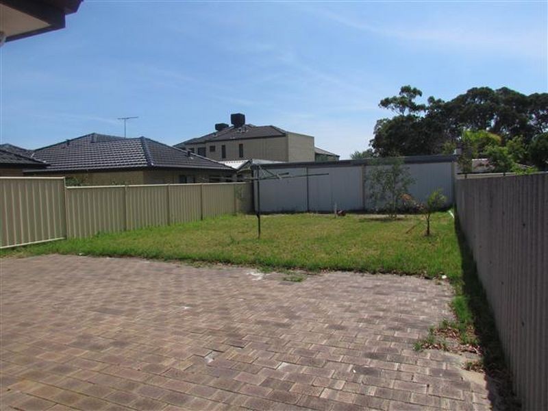 216B Corinthian Road East, Riverton WA 6148