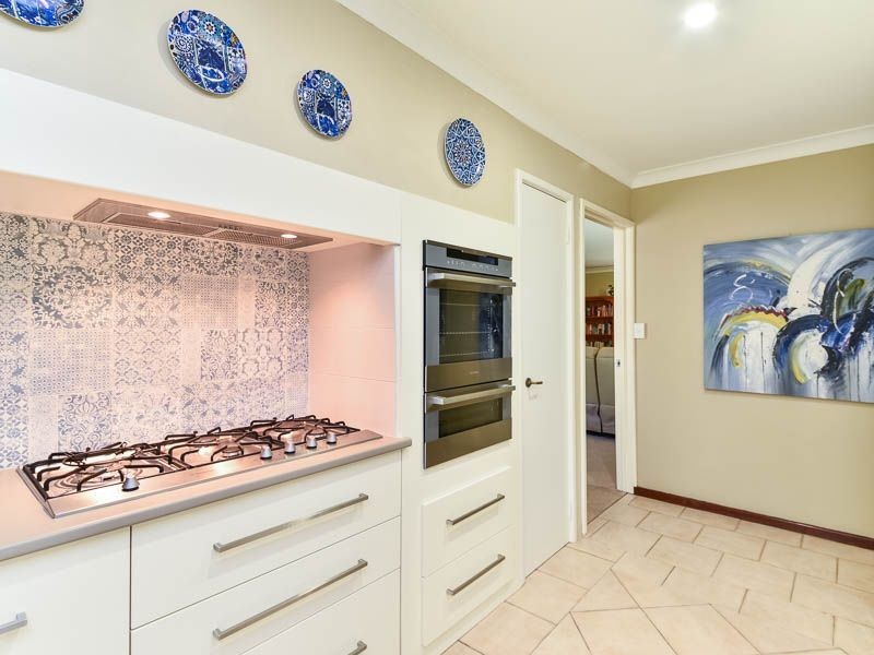 143 Rostrata Avenue, Willetton WA 6155