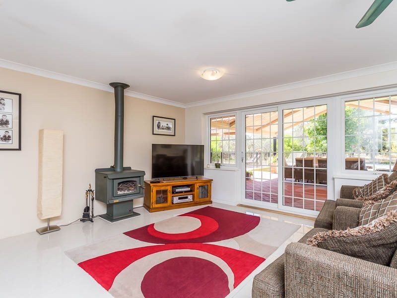 65 Wolfe Road, Banjup WA 6164