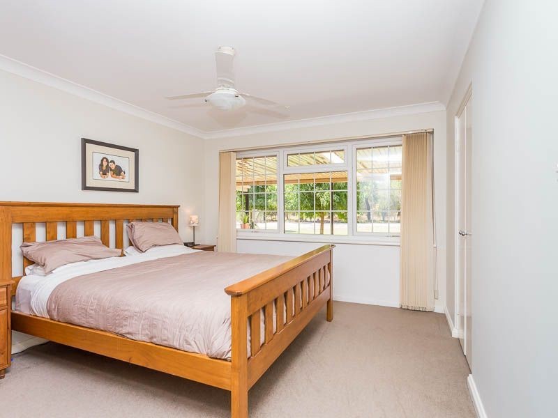 65 Wolfe Road, Banjup WA 6164