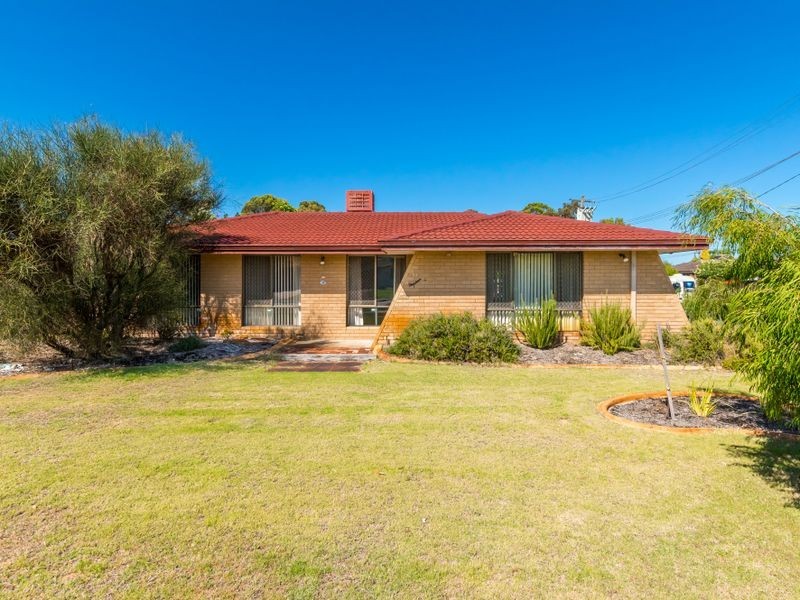 13 Storey Road, Thornlie WA 6108