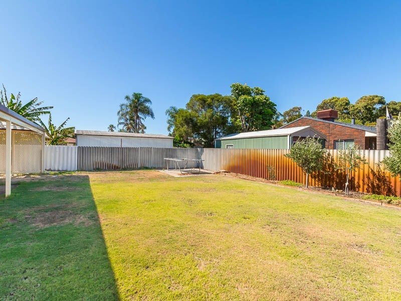 13 Storey Road, Thornlie WA 6108