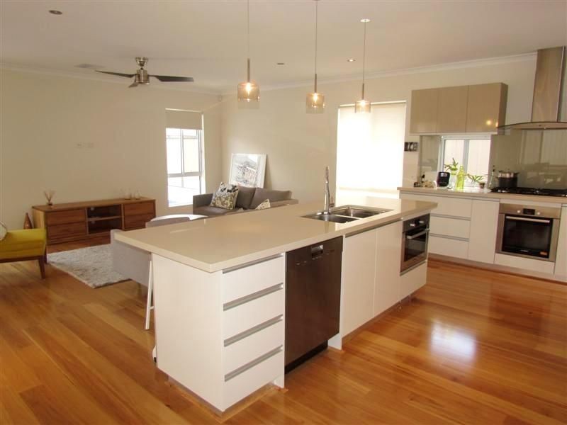 1b Casserley Drive, Leeming WA 6149