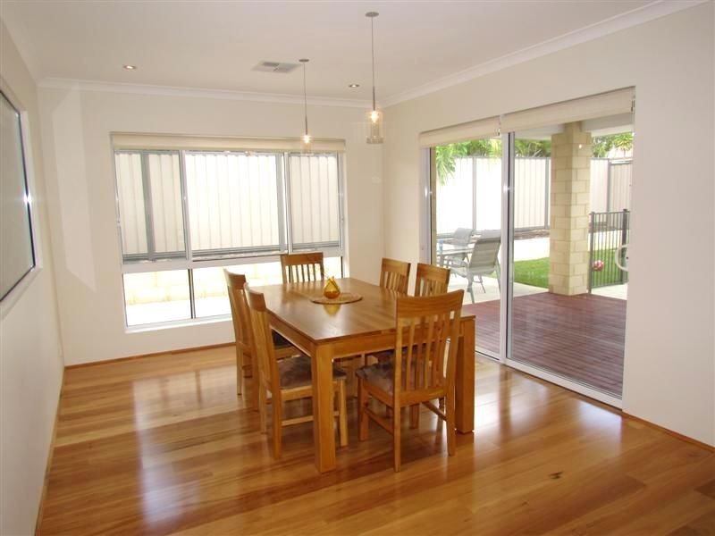 1b Casserley Drive, Leeming WA 6149