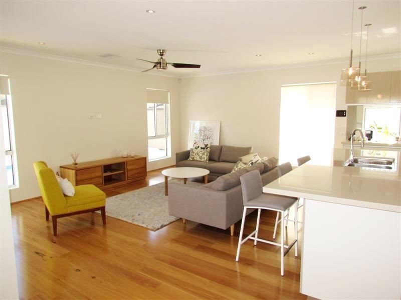 1b Casserley Drive, Leeming WA 6149