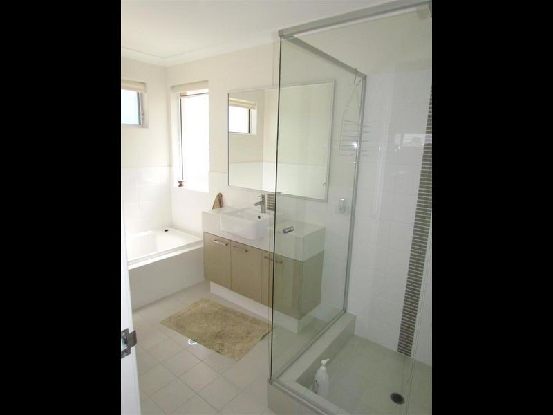 1b Casserley Drive, Leeming WA 6149