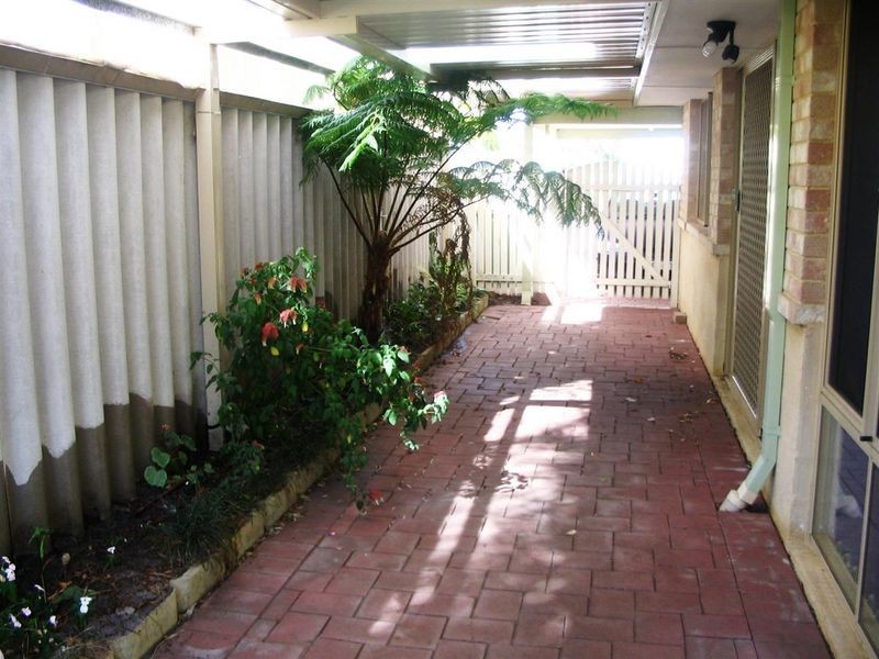 28 Freshwater Drive, Atwell WA 6164