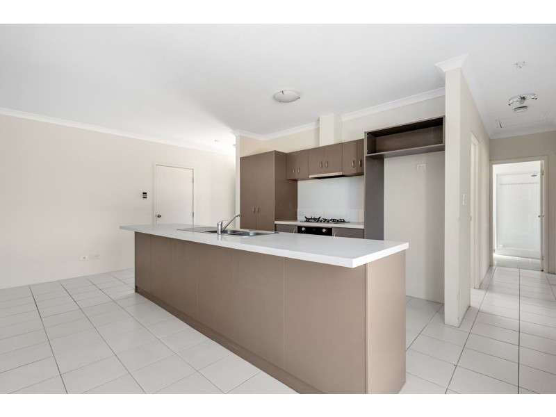 6D Messenger Street, Kelmscott WA 6111