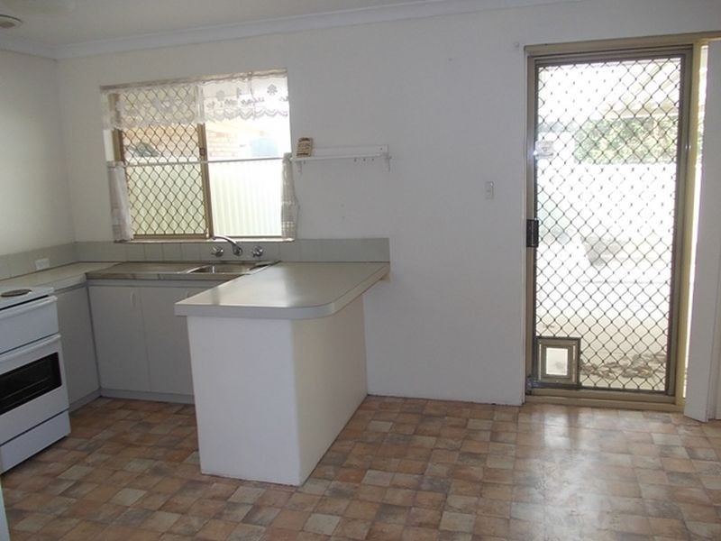 44E Seventh Road, Armadale WA 6112