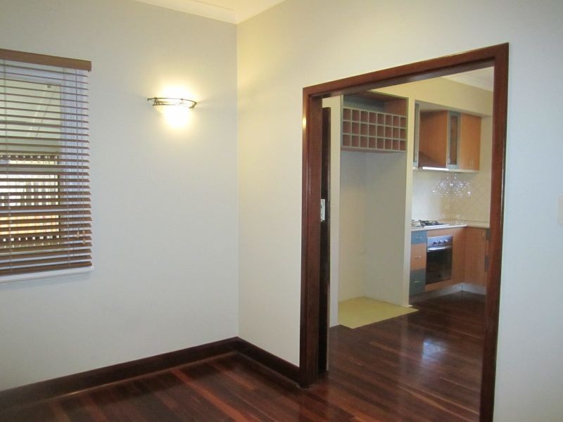 97 Cleopatra Street, Palmyra WA 6157