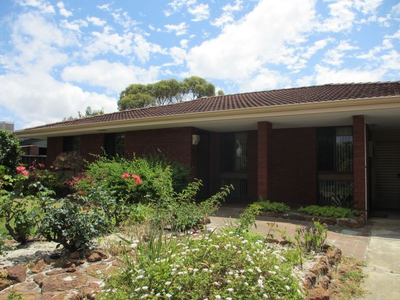15 Waraker Way, Leeming WA 6149