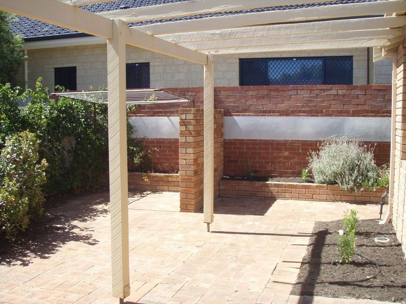 1/2 Axford Street, Como WA 6152