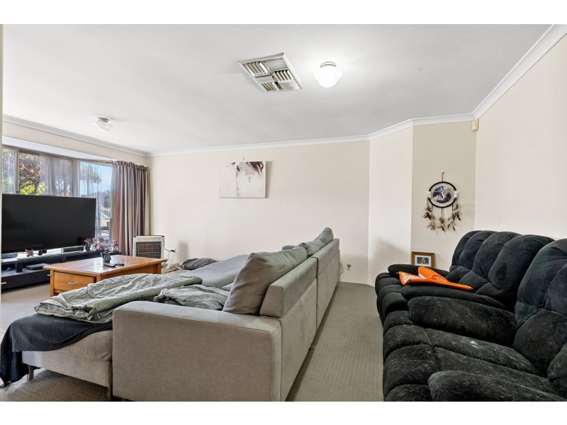 13 Young Lane, Parkwood WA 6147