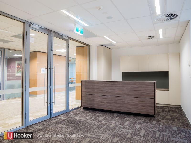 4/64 Barry Marshall Parade, Murdoch WA 6150