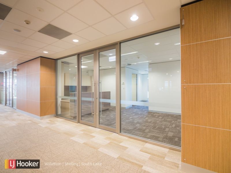 4/64 Barry Marshall Parade, Murdoch WA 6150