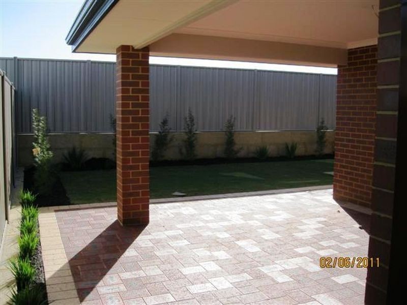 6 Northwood Loop, Thornlie WA 6108