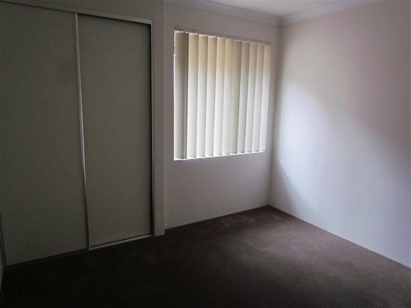 6 Northwood Loop, Thornlie WA 6108