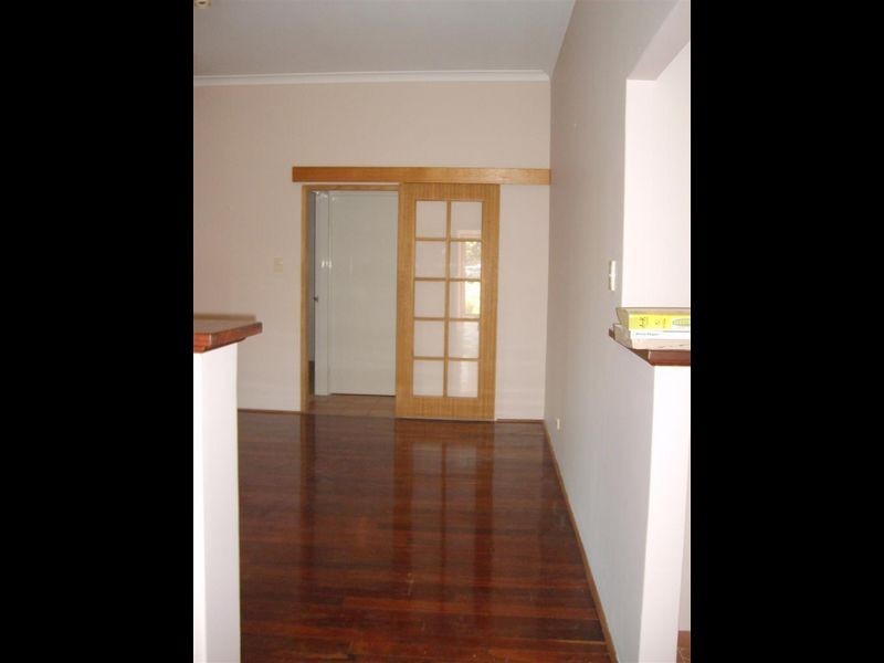 21 Greenshank Close, East Cannington WA 6107