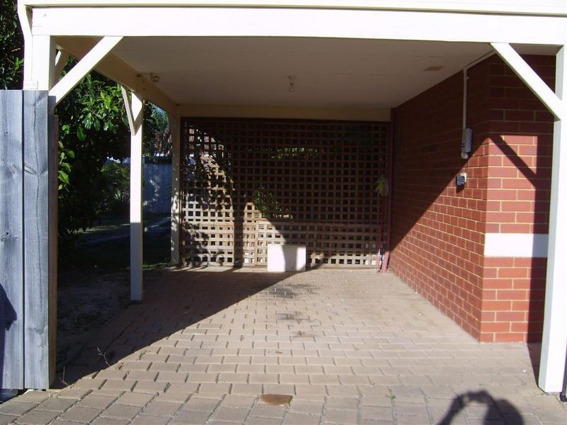 21 Greenshank Close, East Cannington WA 6107