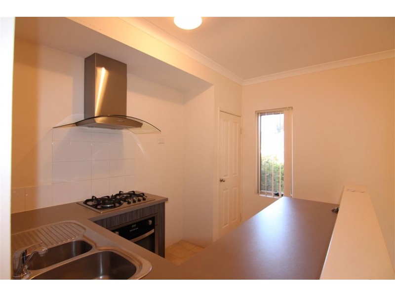 Unit 6/13 Devonshire Terrace, Armadale WA 6112