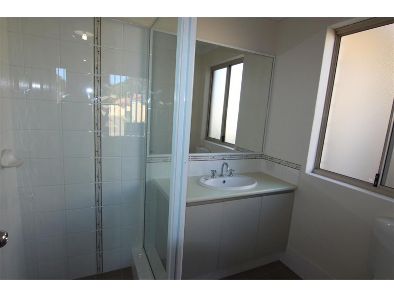 Unit 6/13 Devonshire Terrace, Armadale WA 6112