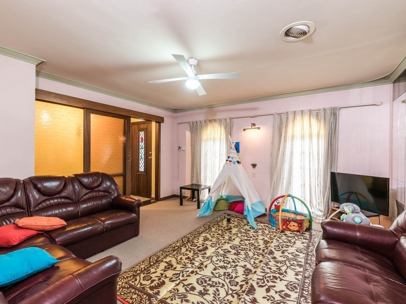 51 Apsley Road, Willetton WA 6155