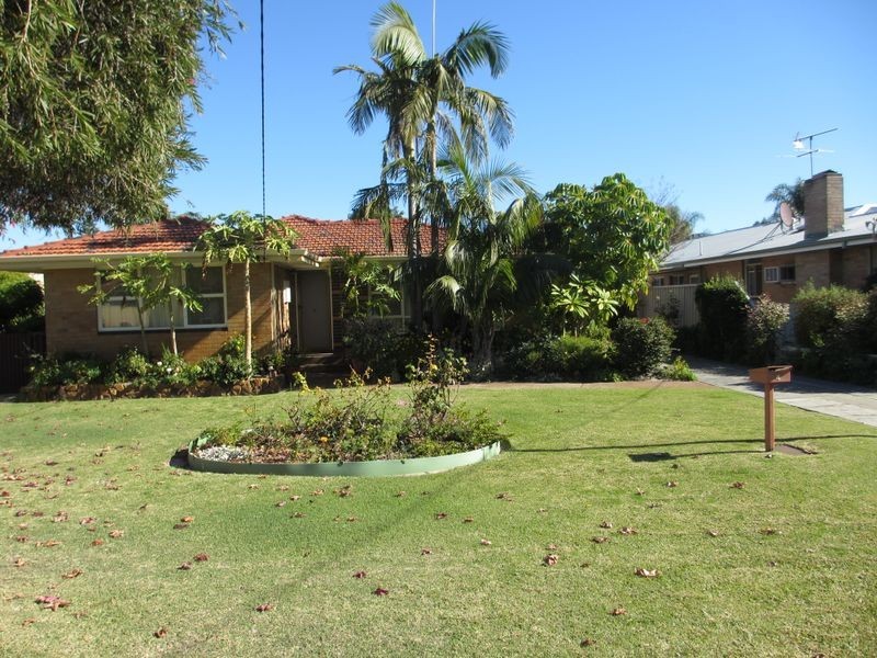 4 Chiswick Street, Riverton WA 6148