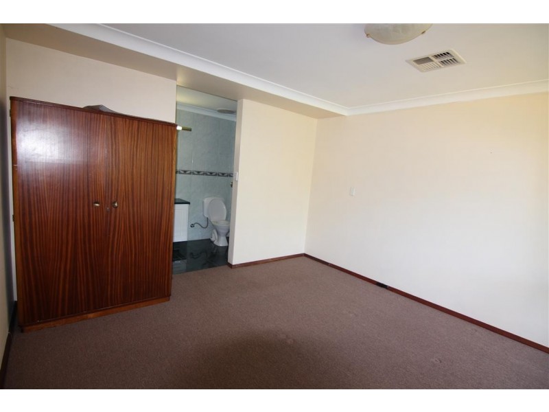 25 Stanbury Way, Booragoon WA 6154