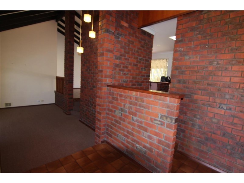 25 Stanbury Way, Booragoon WA 6154