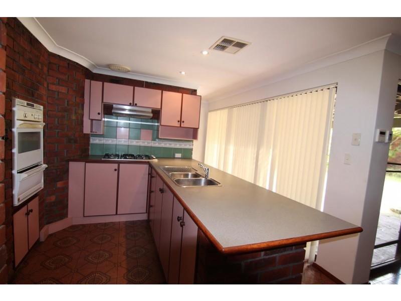 25 Stanbury Way, Booragoon WA 6154