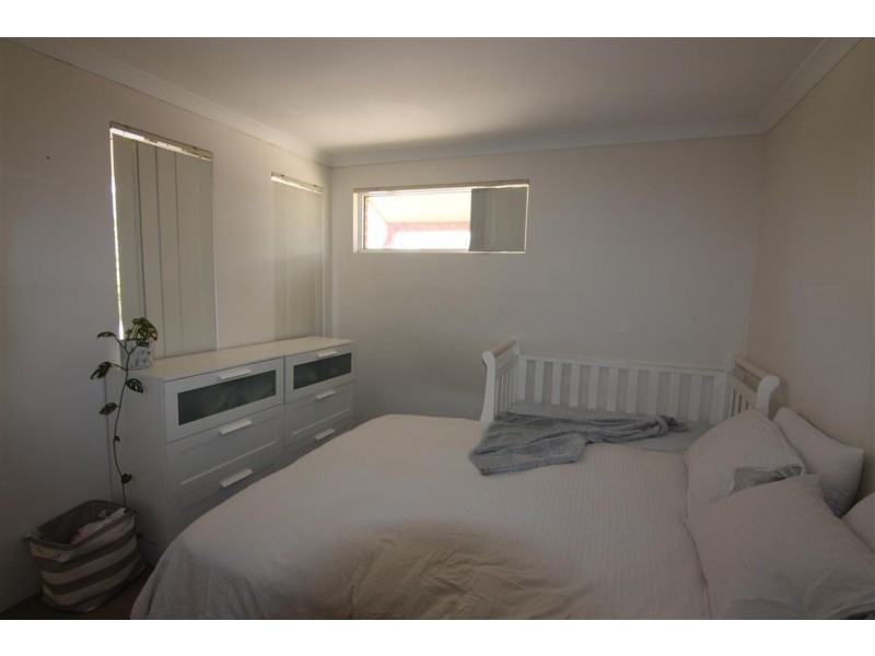 2/41-43 Sixth Road, Armadale WA 6112