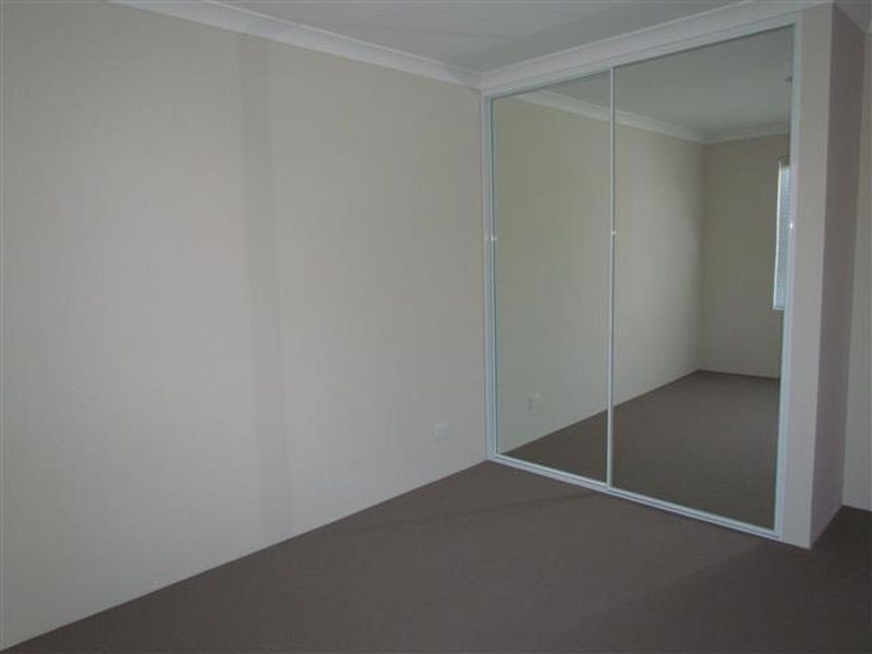 1/7 Gild Street, Cloverdale WA 6105