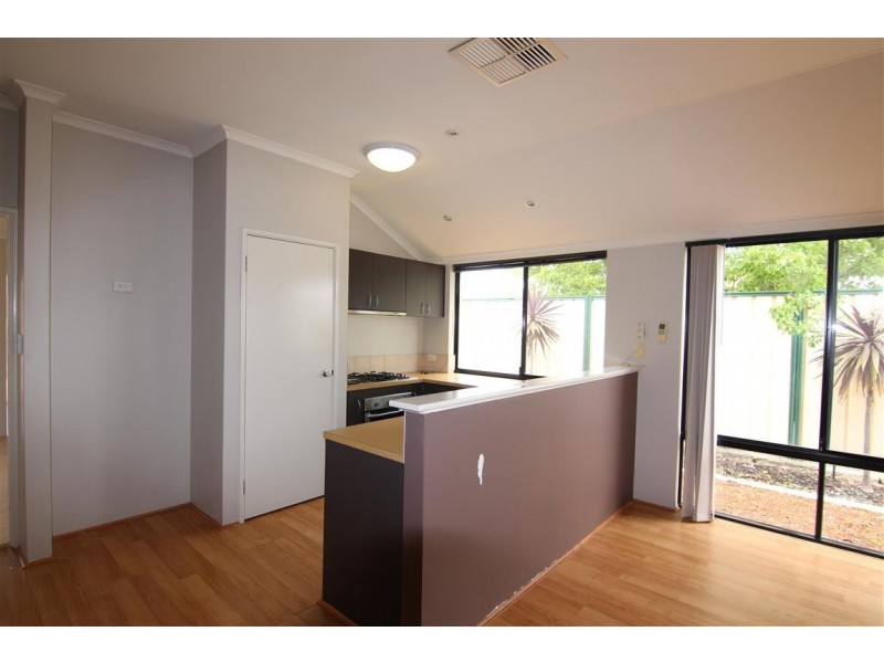 20 Richmond Entrance, Success WA 6164
