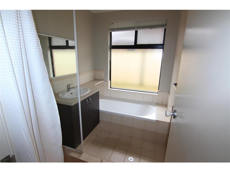 20 Richmond Entrance, Success WA 6164