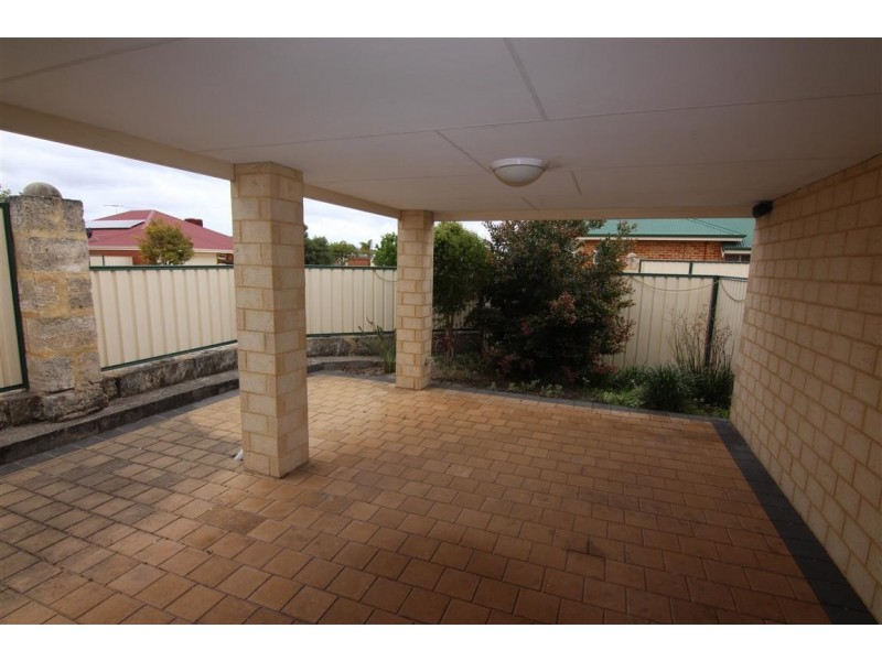 20 Richmond Entrance, Success WA 6164