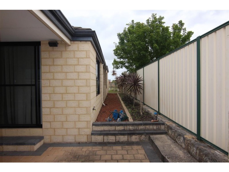 20 Richmond Entrance, Success WA 6164