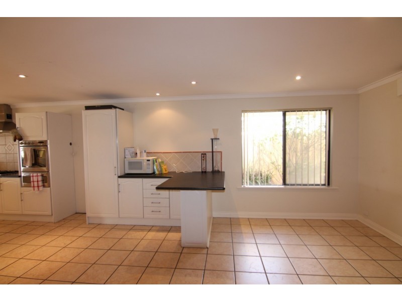 2 McFarlane Close, Willetton WA 6155