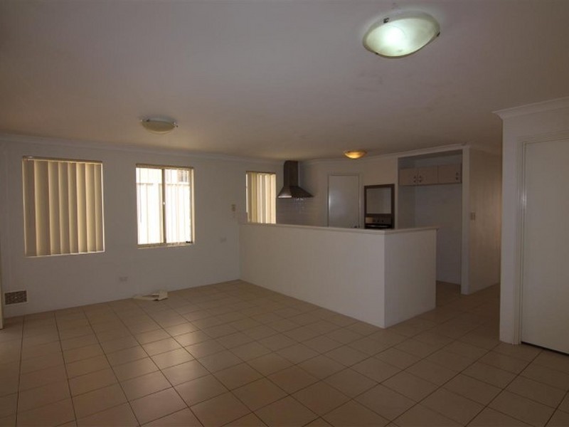 Unit 12/17-21 Third Avenue, Kelmscott WA 6111